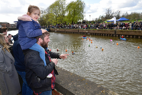 Children's Bereavement Centre and Newark Round Table, Duck race