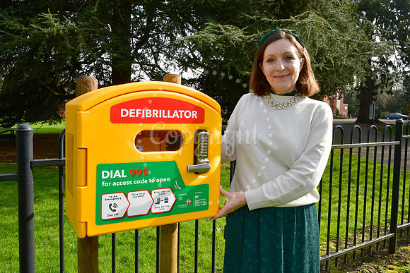 Highfields School, Defibrillator