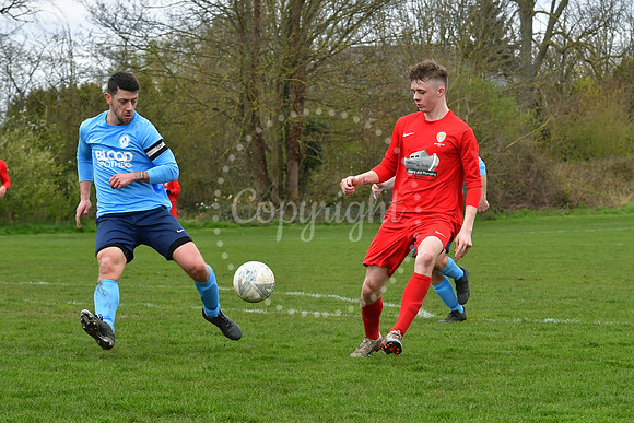 Newark Town (blue) v Bottesford (red) Newark Alliance Pat Jepson