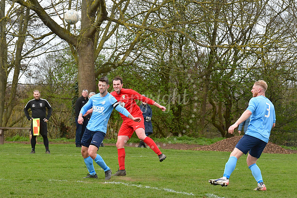 Newark Town (blue) v Bottesford (red) Newark Alliance Pat Jepson
