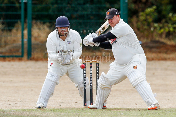 Cricket action from Diss v Bradfield