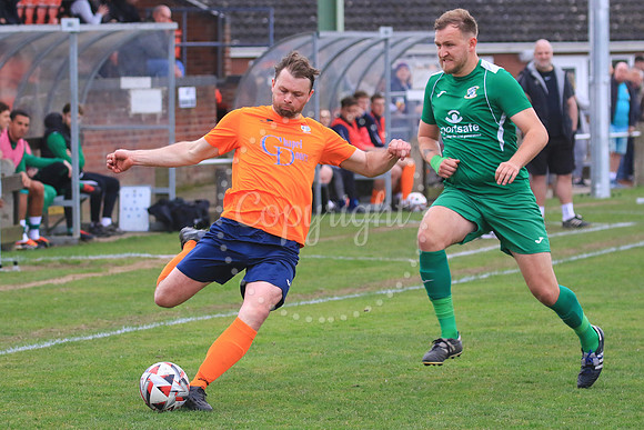 Diss Town FC v Whitton United