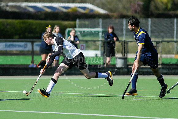 Hockey action from Harleston Magpies Men’s II vs UEA