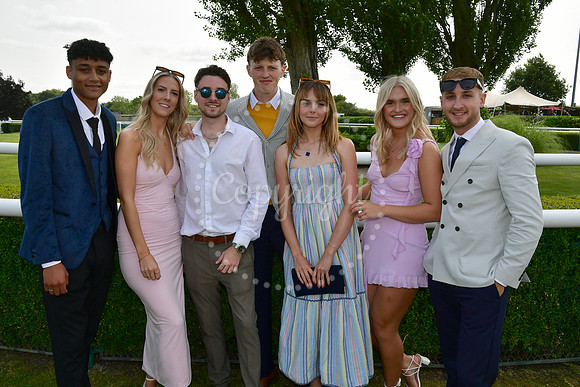 Southwell Racecourse Ladies Day