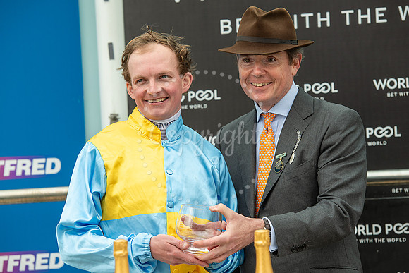NJ SP Newmarket Rowley Mile 2000 Guineas Day. Picture by Mark We