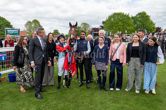 NJ SP Newmarket Rowley Mile 1000 Guineas Day. Picture by Mark We