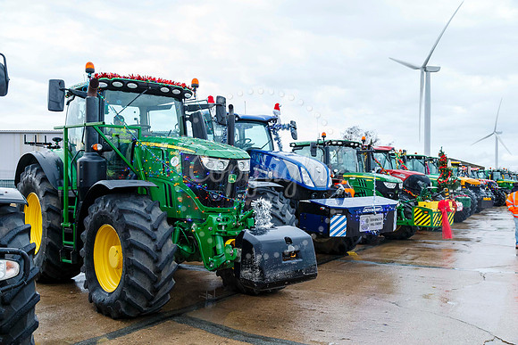 Eye Christmas Tractor Run