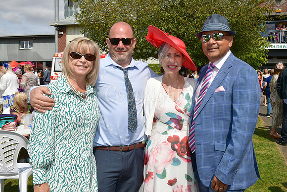 Southwell Racecourse Ladies Day