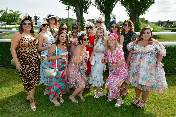 Southwell Racecourse Ladies Day