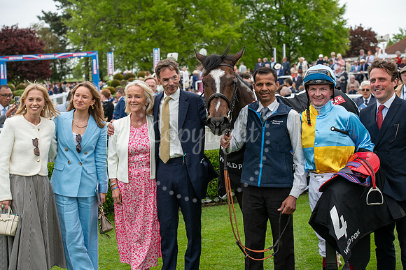 NJ SP Newmarket Rowley Mile 2000 Guineas Day. Picture by Mark We