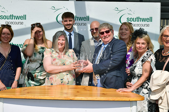 Southwell Racecourse Ladies Day