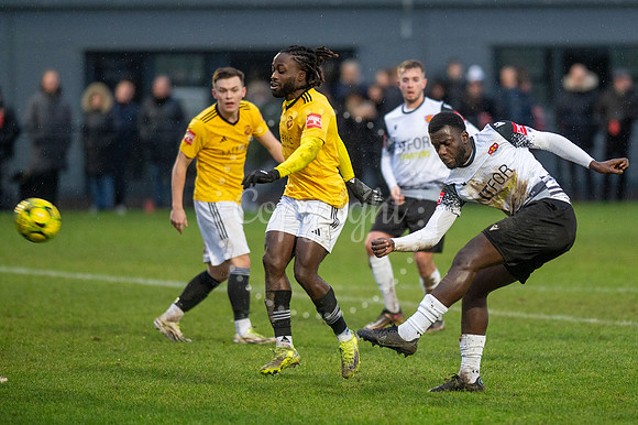 BFP Isthmian League, Division One North. Cambridge City vs F.C.