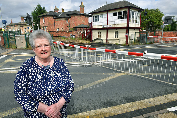 Sue Saddinton at Newark Castle Level Crossing