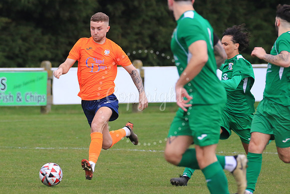 Diss Town FC v Whitton United