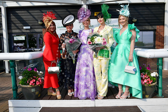 Southwell Racecourse Ladies Day