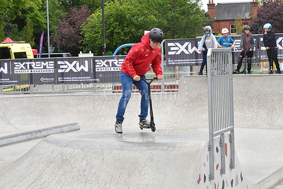 Opeing of Sherwood Avenue play park