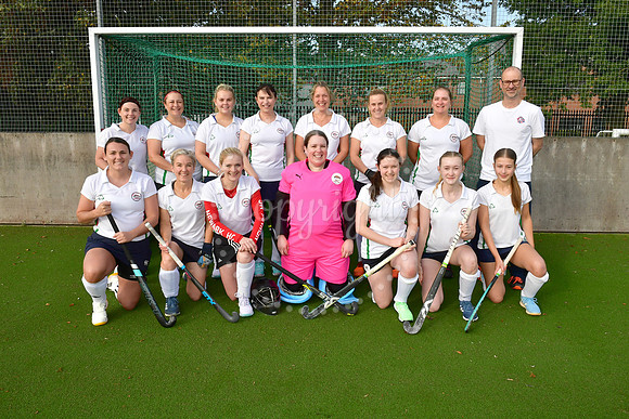 Newark Ladies 2nds ( white) v Newark Ladies 3rds (green) hockey