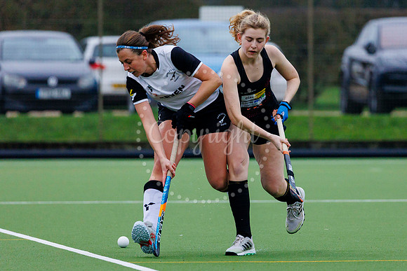 Hockey action from Harleston Magpies Ladies’ I vs Slough I