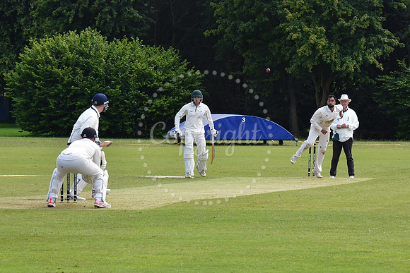 Balderton v Mansfield Hosiery Mills cricket action