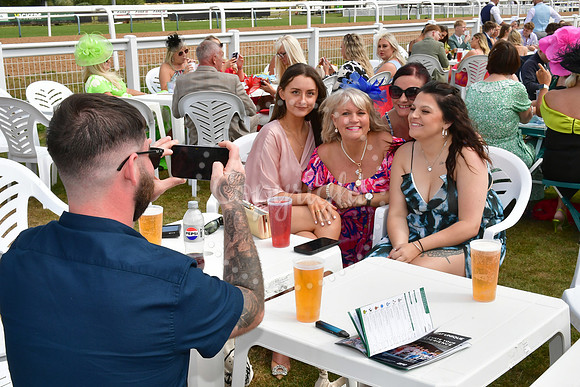Southwell Racecourse Ladies Day