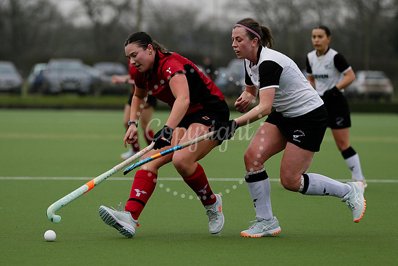 Hockey action from Harleston Magpies Ladies’ I vs Southgate I