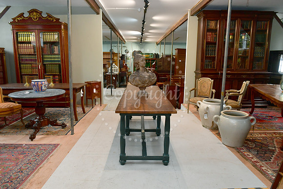 Newark Antiques & Interiors