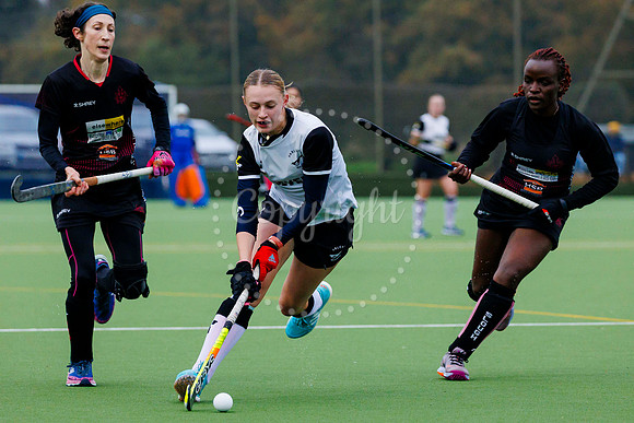 Hockey action from Harleston Magpies Ladies’ I vs Slough I