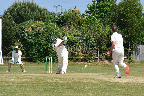 Farndon XI v Ellerslie 2nd XI cricket action