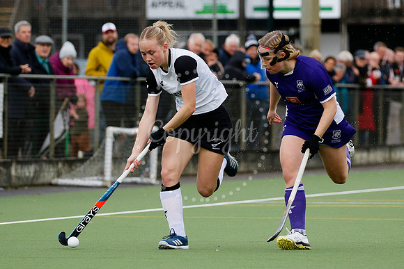 Hockey action from Harleston Magpies Ladies’ I vs Sevenoaks I