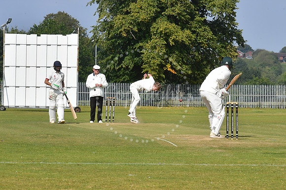 Balderton v Caythorpe cricket action