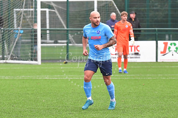 Newark Town  (blue) v Hucknall