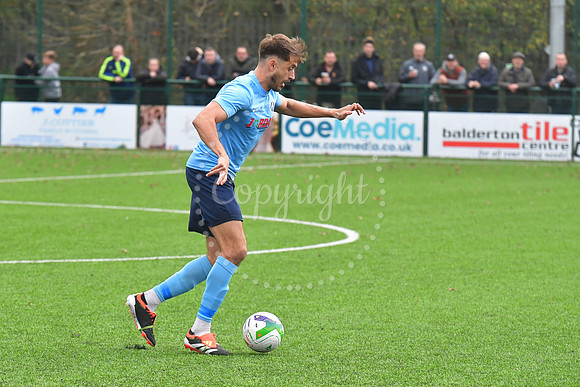 Newark Town  (blue) v Hucknall