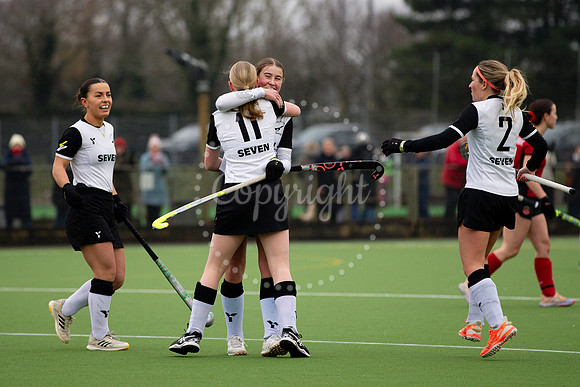 Hockey action from Harleston Magpies Ladies’ I vs Southgate I