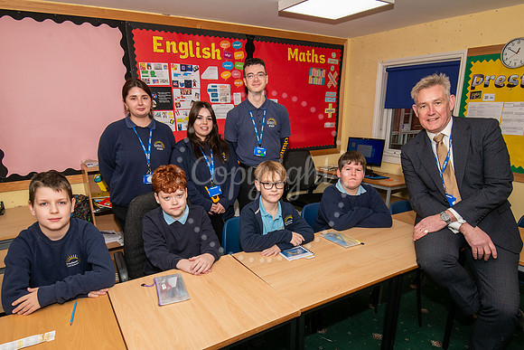 Broadlands Hall School, Haverhill Road, Little WrattingSchool i