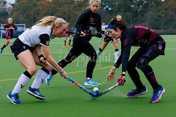 Hockey action from Harleston Magpies Ladies’ I vs Slough I