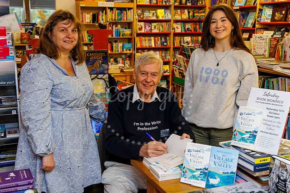 Diss Publishing hosted Michael Bartlett, novelist and former wri