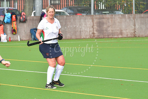 Newark Ladies 2nds ( white) v Newark Ladies 3rds (green) hockey