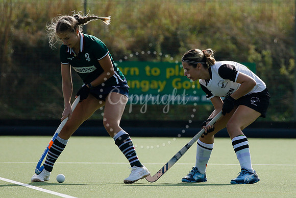 Hockey action from Harleston Magpies Ladies’ I vs Surbiton II