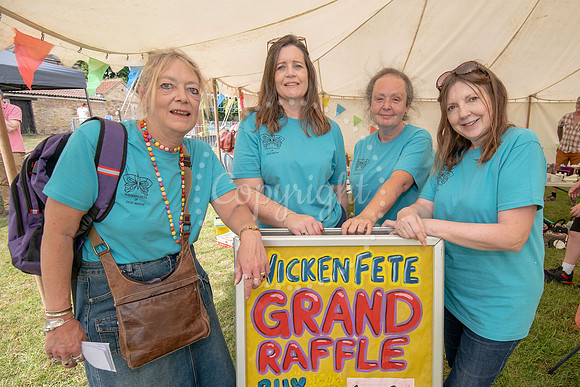 NJ Wicken around Pond Green50th Wicken Fete. Picture by Mark We