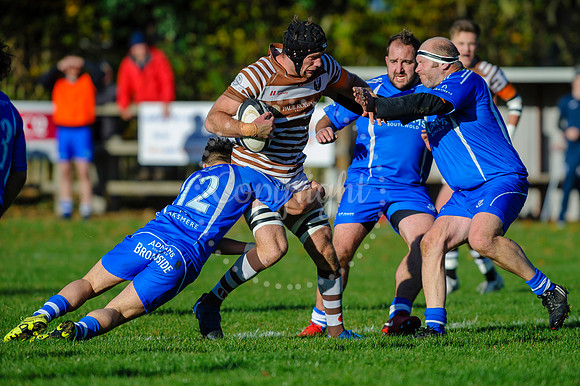 Rugby action from Diss v Southend Saxons in London 1 North.