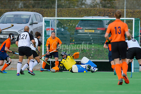 Hockey action from Harleston Magpies Men's 4 v Bury St Edmunds 3