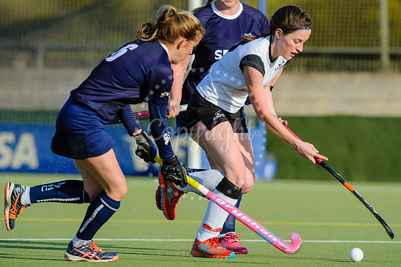 Hockey action from Harleston Magpies Ladies I v Ipswich