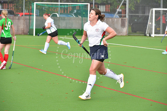Newark Ladies 2nds ( white) v Newark Ladies 3rds (green) hockey