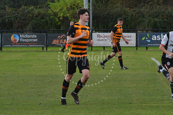 Southwell City Res (B/W) v Collingham (Orange) football action
