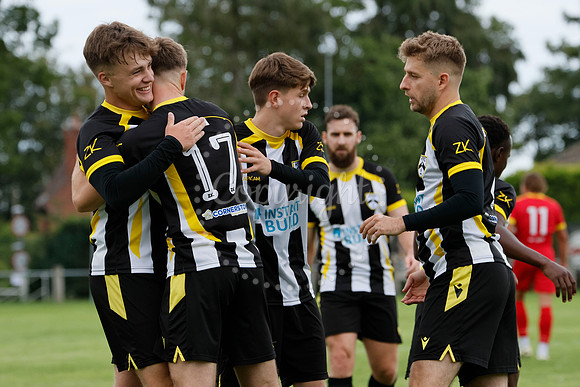 FA Cup - Harleston Town v Walsham-le-Willows