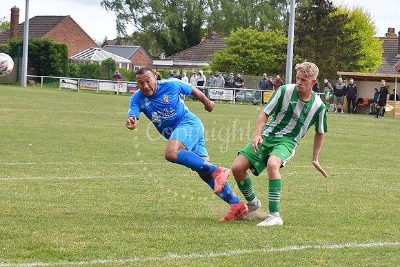 Willie Hall Cup Final. Holy Trinity (Green) v Rose and Crown (Bl