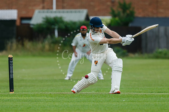 Cricket action from Diss CC v Lowestoft
