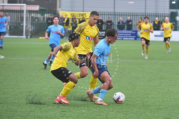 Newark Town  (blue) v Hucknall