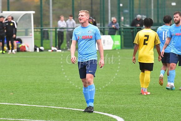 Newark Town  (blue) v Hucknall