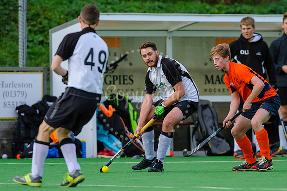 Hockey action from Harleston Magpies Men's 4 v Bury St Edmunds 3